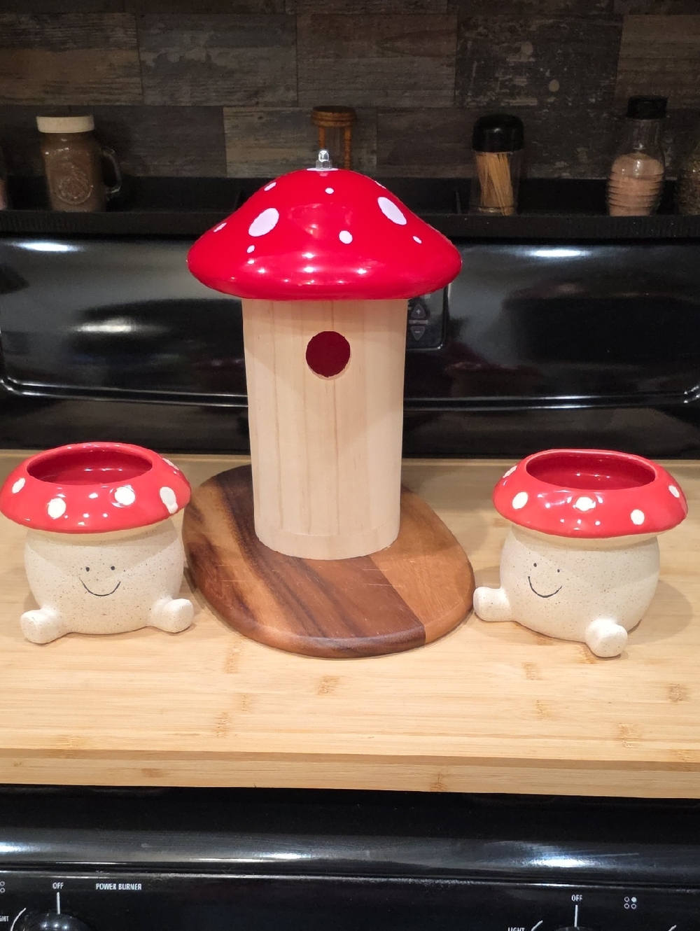 Red Mushroom Ceramic Planter Set with Wooden Birdhouse - Home Accents - Picture 1 of 3